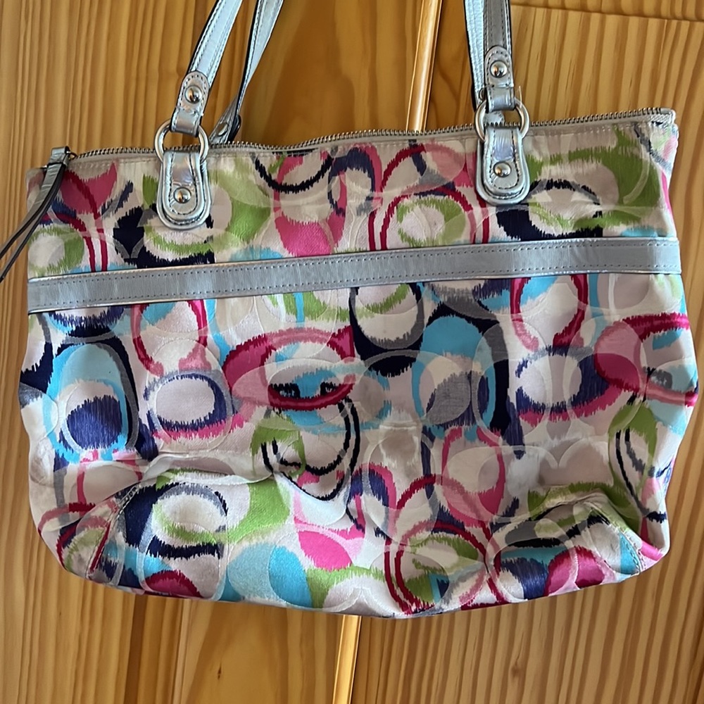 Coach IKAT Poppy Purse - Picture 7 of 7